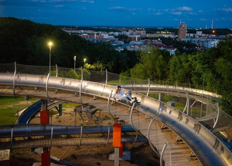 U Metra, 4 Hoste, Parking Free, Blizko O2 Arena Lejlighed
